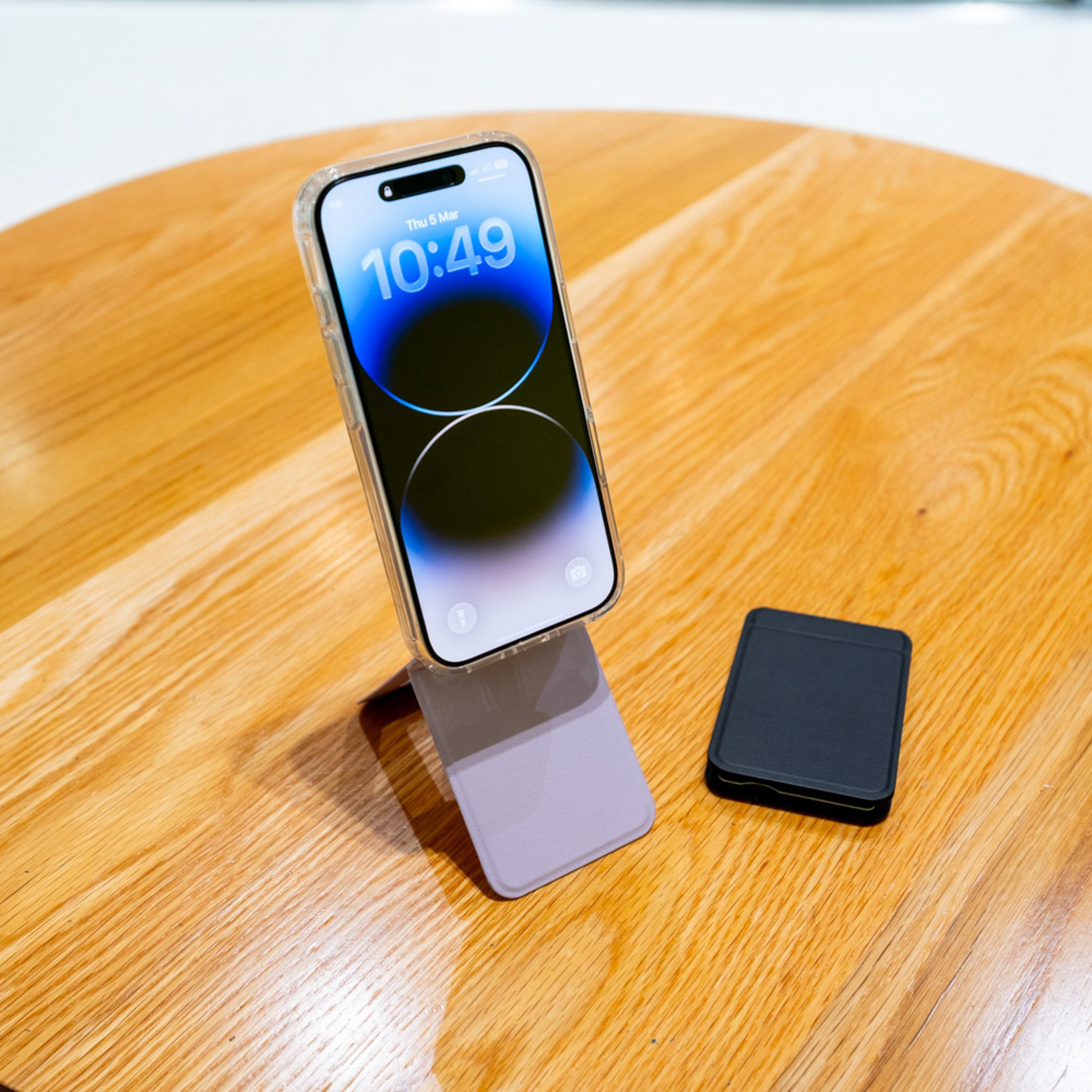 Magnetic Trifold Wallet With Stand And Tripod