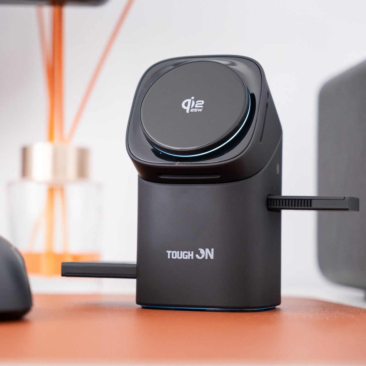 Tough On MagPro 3-in-1 Wireless Charger