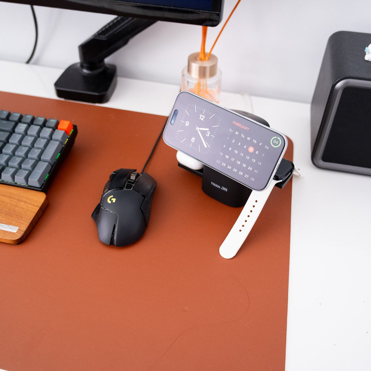 Tough On MagPro 3-in-1 Wireless Charger
